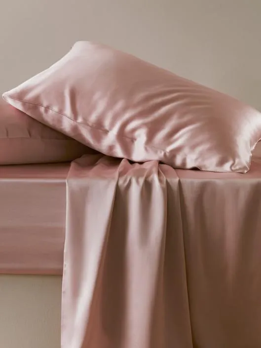 22 Momme Seamless Simple and Solid Color Silk Fitted Sheet One Piece Home Lilysilk Silk Sheets