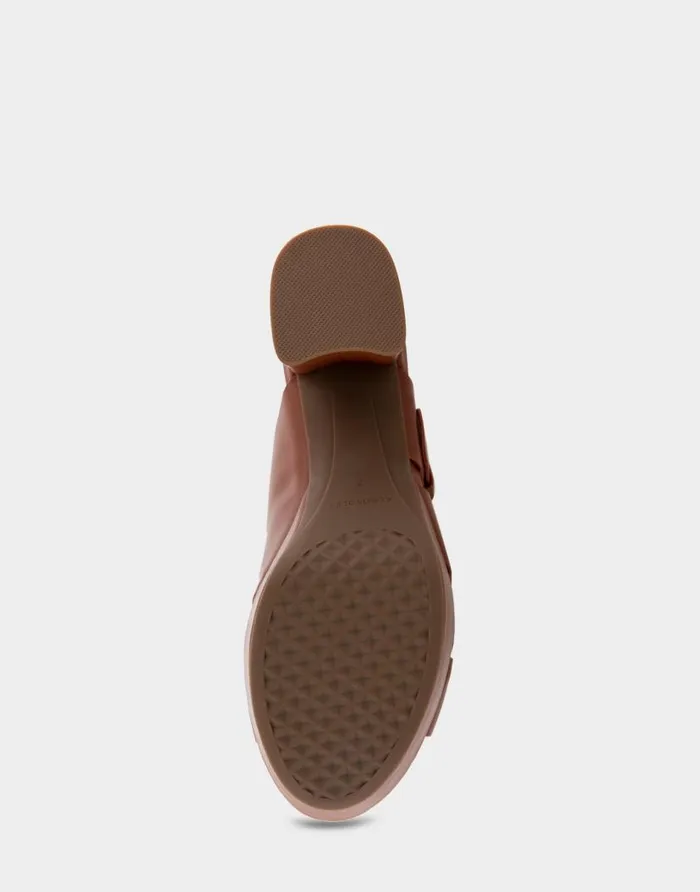 Aerosoles Comfortable Women039s Crisscross Platform Slide Sandal In Gingerbread Leather Gingerbread Leather Women Clogs and Mules
