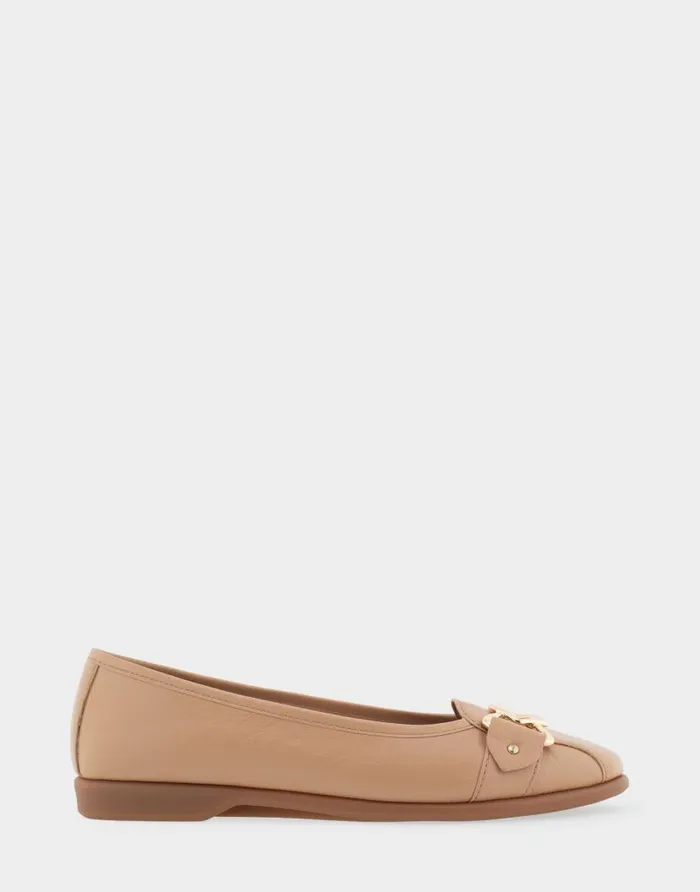 Aerosoles Comfortable Women039s Ornamented Flat In Doe Leather Doe Leather Women Clogs and Mules Aerosoles Comfortable Women039s Ornamented Flat In Doe Leather Doe Leather Women Clogs and Mules
