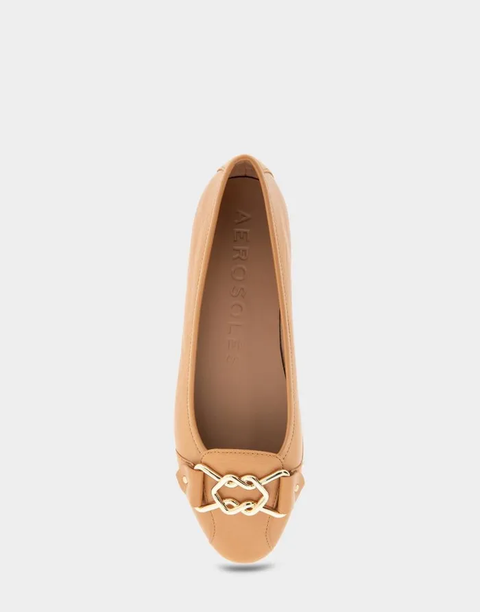 Aerosoles Comfortable Women039s Ornamented Flat In Doe Leather Doe Leather Women Clogs and Mules