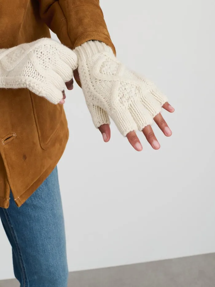 Alex Mill Women Aran CableGlovesInWool Arctic Alex Mill Women Aran CableGlovesInWool Arctic