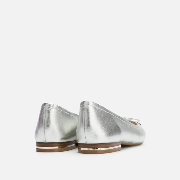 Balance Metallic Ballet Flat Platinum Women Kenneth Cole Flats