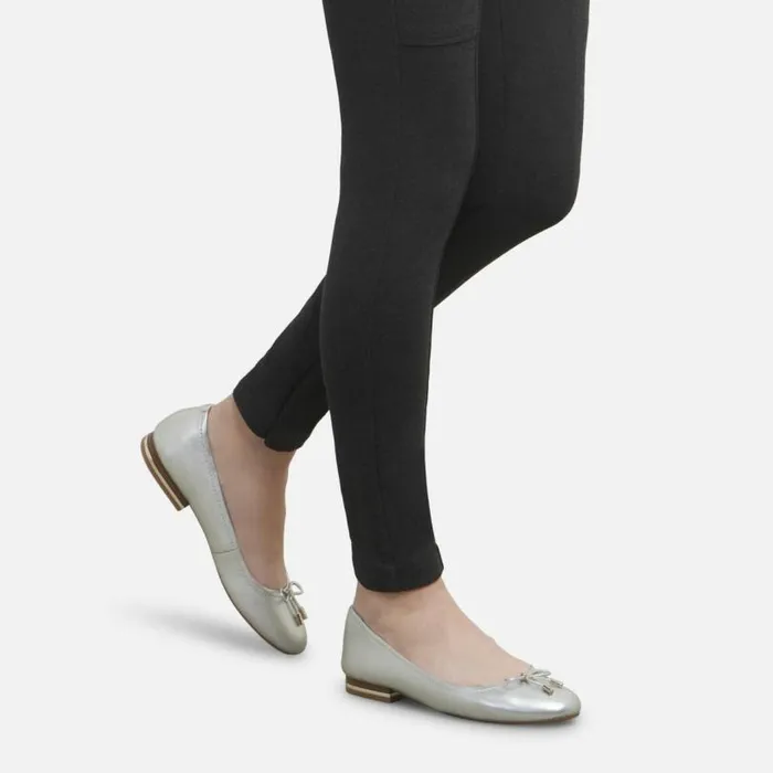 Balance Metallic Ballet Flat Platinum Women Kenneth Cole Flats