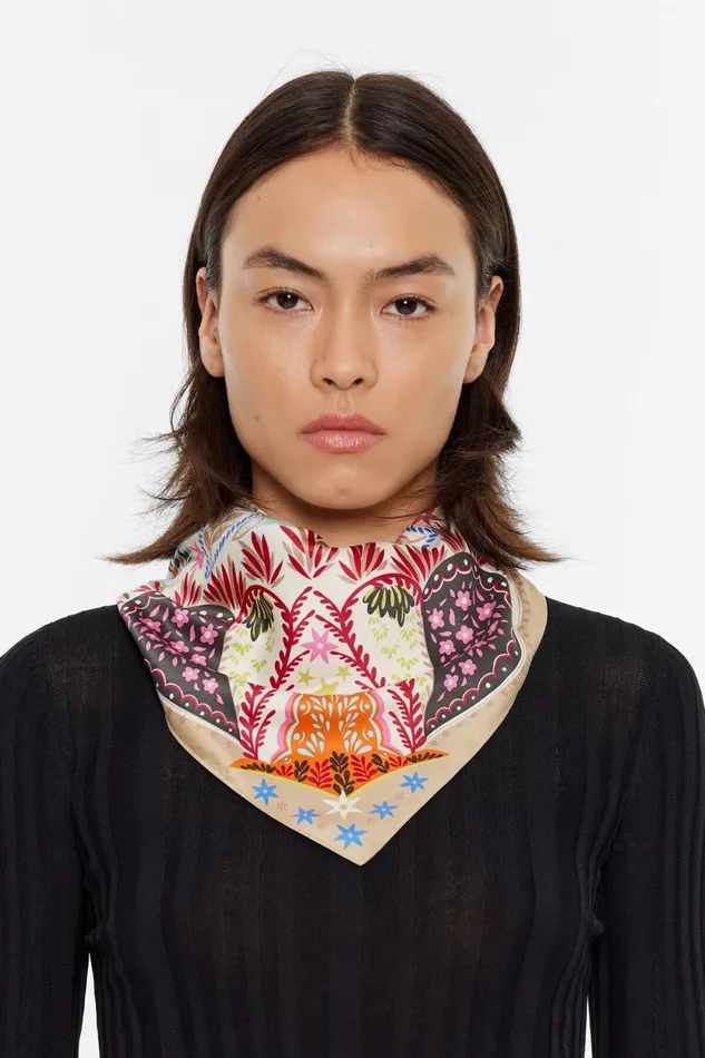 Camel Greyhound And Small Leaf Print Scarf Camel Women Bimba Y Lola Scarves Camel Greyhound And Small Leaf Print Scarf Camel Women Bimba Y Lola Scarves