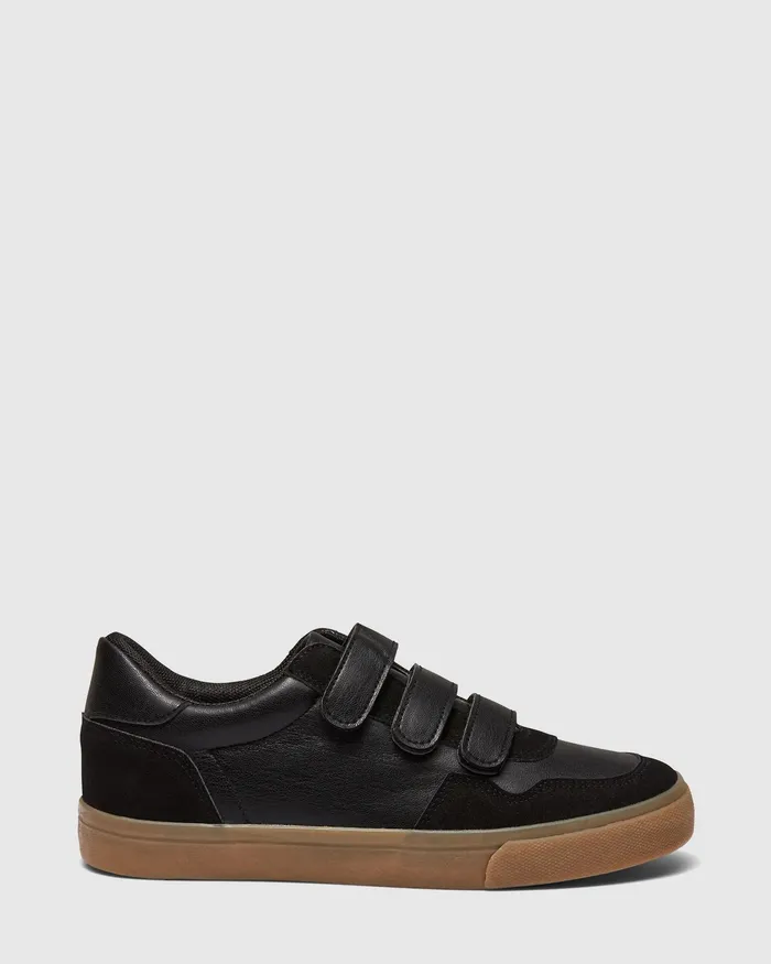 Casuals CENTRAL BLACK NOVO Shoes Women