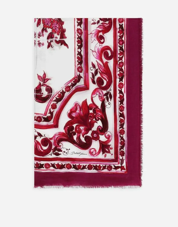 Dolce and Gabbana Scarves And Silks Women Majolicaprint Modal And Cashmere Square Scarf 140 X 140 Multicolor Dolce and Gabbana Scarves And Silks Women Majolicaprint Modal And Cashmere Square Scarf 140 X 140 Multicolor