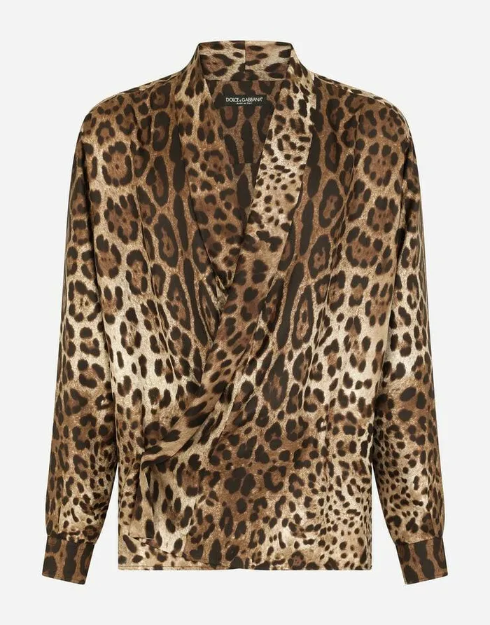 Dolce and Gabbana Shirts Men Oversize Silk Shirt With Leopard Print Animal Print Dolce and Gabbana Shirts Men Oversize Silk Shirt With Leopard Print Animal Print
