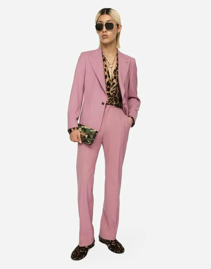 Dolce and Gabbana Shirts Men Oversize Silk Shirt With Leopard Print Animal Print Dolce and Gabbana Shirts Men Oversize Silk Shirt With Leopard Print Animal Print