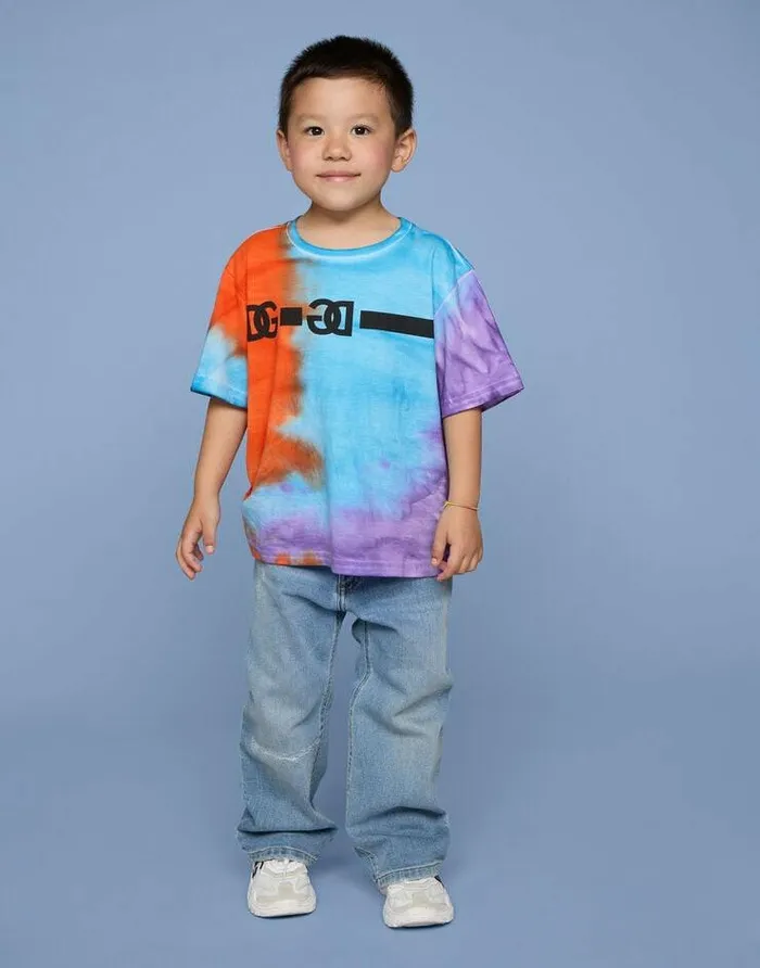 Dolce and Gabbana Trousers And Shorts Children Loose Light Blue Wash Jeans With Rips Multicolor Dolce and Gabbana Trousers And Shorts Children Loose Light Blue Wash Jeans With Rips Multicolor