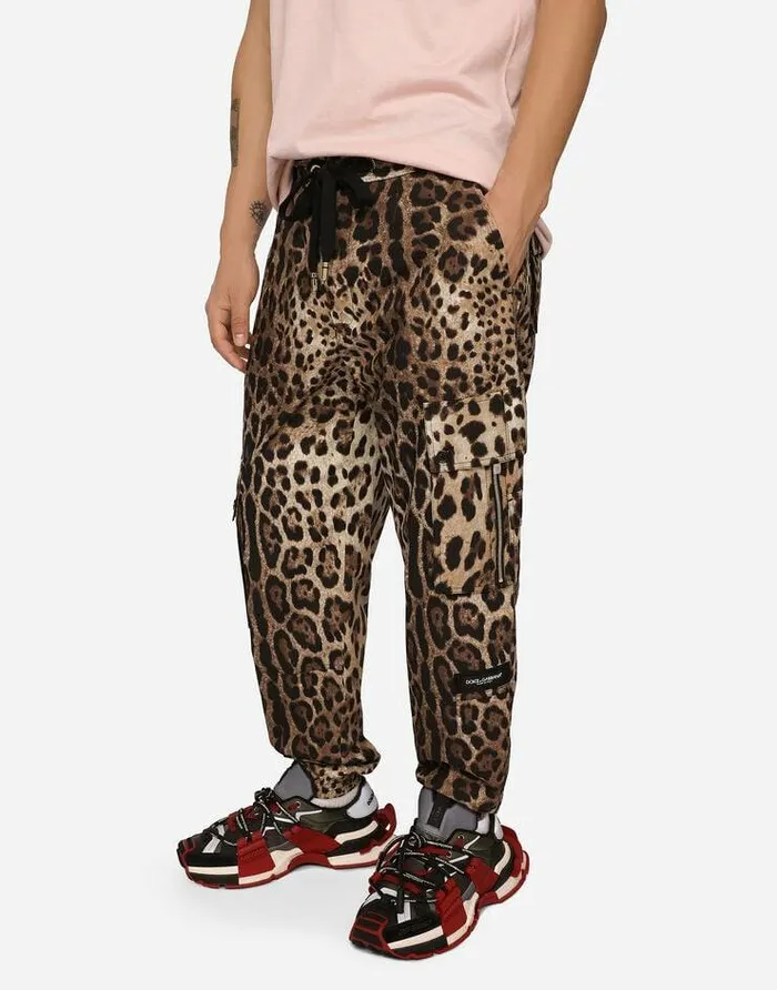 Dolce and Gabbana Trousers And Shorts Men Cargostyle Jogging Pants With Leopard Print Multicolor Dolce and Gabbana Trousers And Shorts Men Cargostyle Jogging Pants With Leopard Print Multicolor