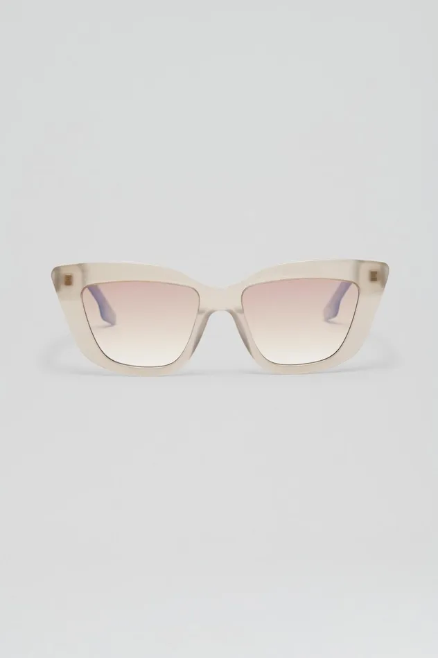 Eyewear Women Scanlan Theodore ST SOFT CAT EYE SUNGLASSES Crystalgrey Eyewear Women Scanlan Theodore ST SOFT CAT EYE SUNGLASSES Crystalgrey