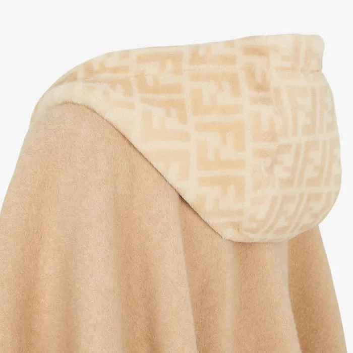 Fendi Scarves and Ponchos Poncho Beige Wool And Cashmere Poncho 8211 Women