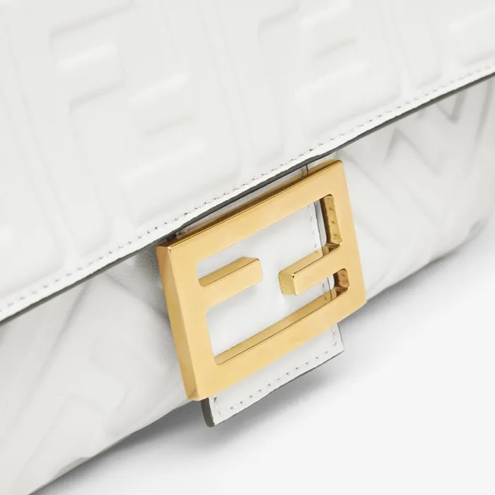 Fendi Shoulder and Crossbody Bags Baguette White Leather Bag 8211 Women