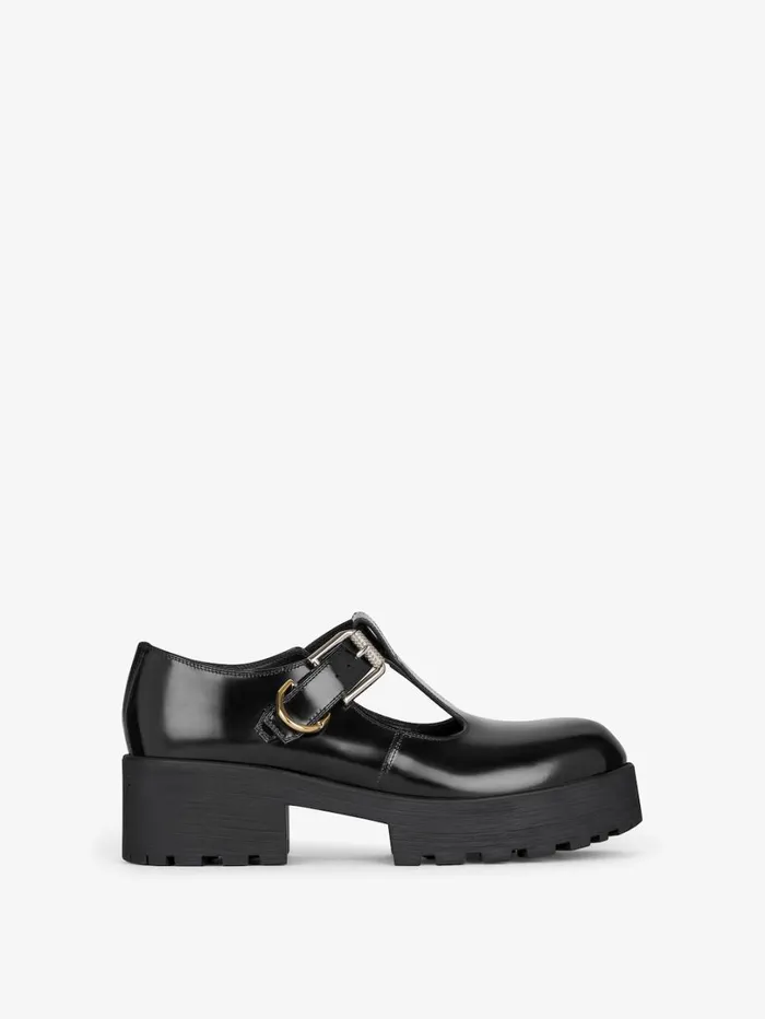 Givenchy Voyou Babies In Leather Black Women Boots and Booties