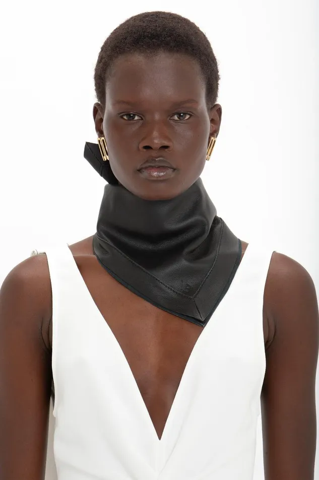 Hats and Scarves Women Victoria Beckham Leather Scarf In Black