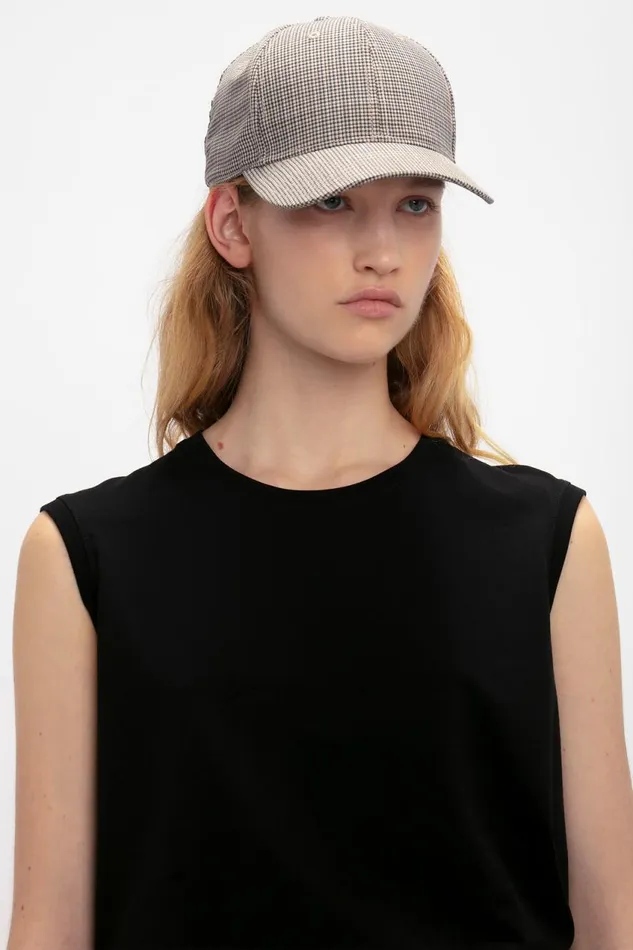 Hats and Scarves Women Victoria Beckham Logo Cap In Dogtooth Check