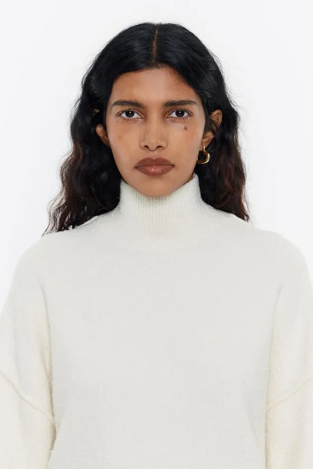 Ivory Cotton Boxy Sweater Ivory Women Bimba Y Lola Knitwear Ivory Cotton Boxy Sweater Ivory Women Bimba Y Lola Knitwear