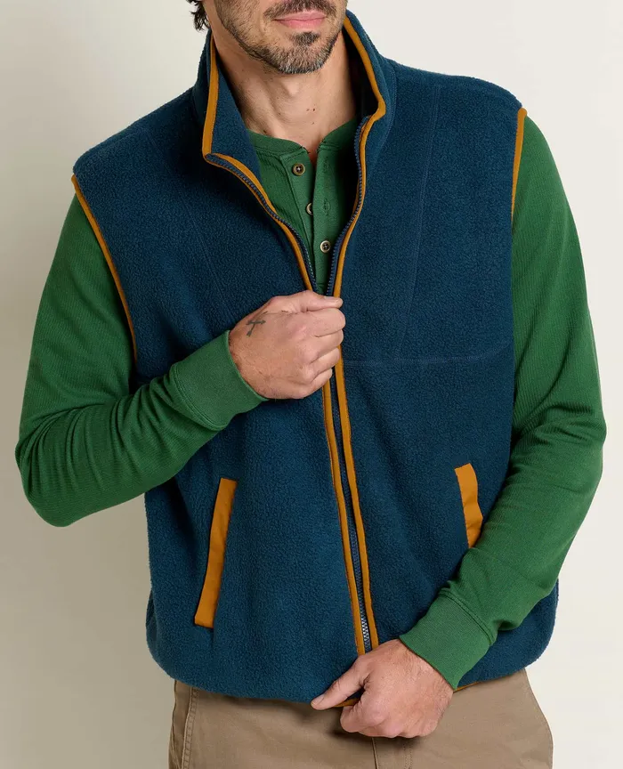 Jackets and Layers ToadandCo Men8217s Men8217s Campo Fleece Vest Midnight