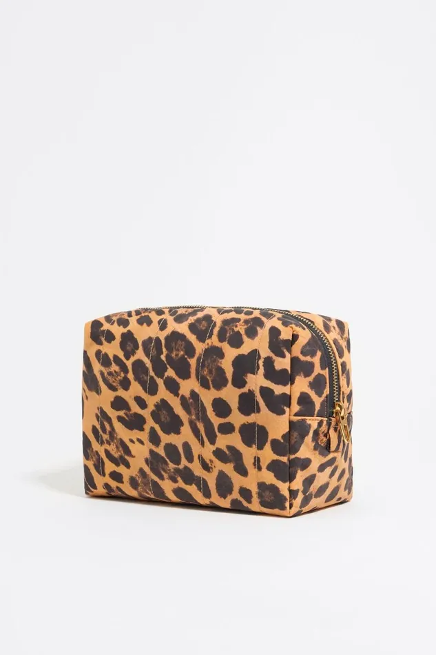 Large Beige Leopard Nylon Makeup Case Leopard Natural Women Bimba Y Lola Vanity Pouches Large Beige Leopard Nylon Makeup Case Leopard Natural Women Bimba Y Lola Vanity Pouches
