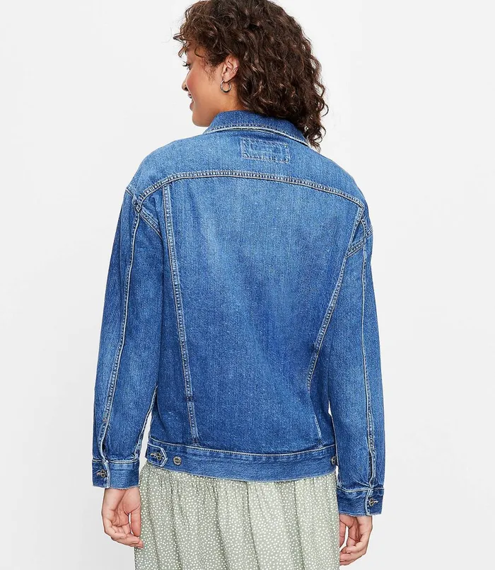 LOFT Petite Oversized Denim Jacket Classic Mid Vintage Wash Women Petite Jackets and Blazers