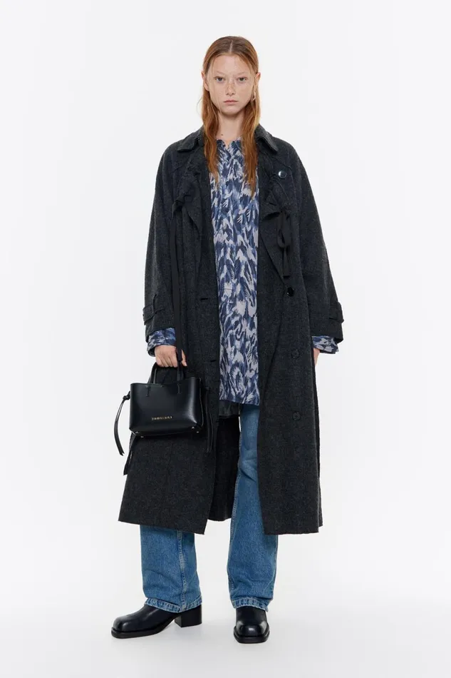 Navy Blue Long Straight Shirt With Plumancha Print Plumancha Navy Women Bimba Y Lola Shirts Navy Blue Long Straight Shirt With Plumancha Print Plumancha Navy Women Bimba Y Lola Shirts