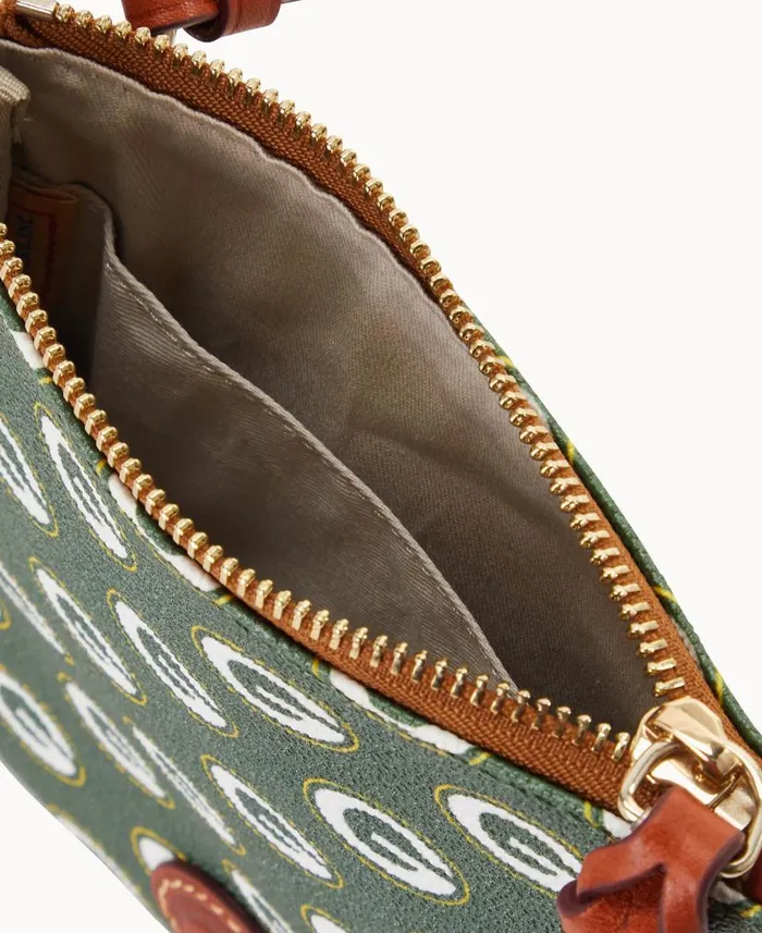 NFL Packers Small North South Top Zip Crossbody Packers Woman Dooney and Bourke Crossbodies NFL Packers Small North South Top Zip Crossbody Packers Woman Dooney and Bourke Crossbodies