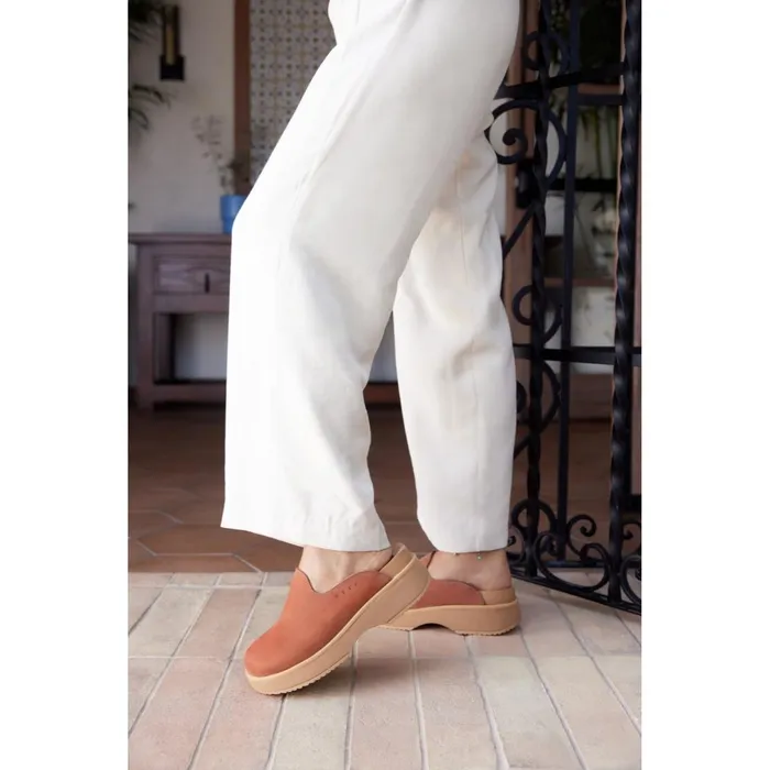 Reef Clogs Vista Skye Caramel 8211 Women Reef Clogs Vista Skye Caramel 8211 Women