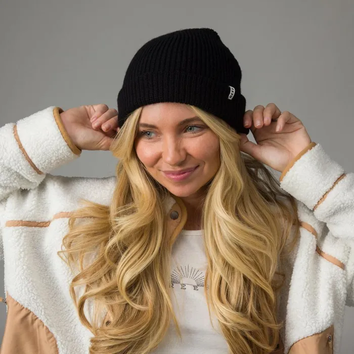 Reef Hats and Beanies Alyx Beanie Caviar 8211 WomenMen Reef Hats and Beanies Alyx Beanie Caviar 8211 WomenMen