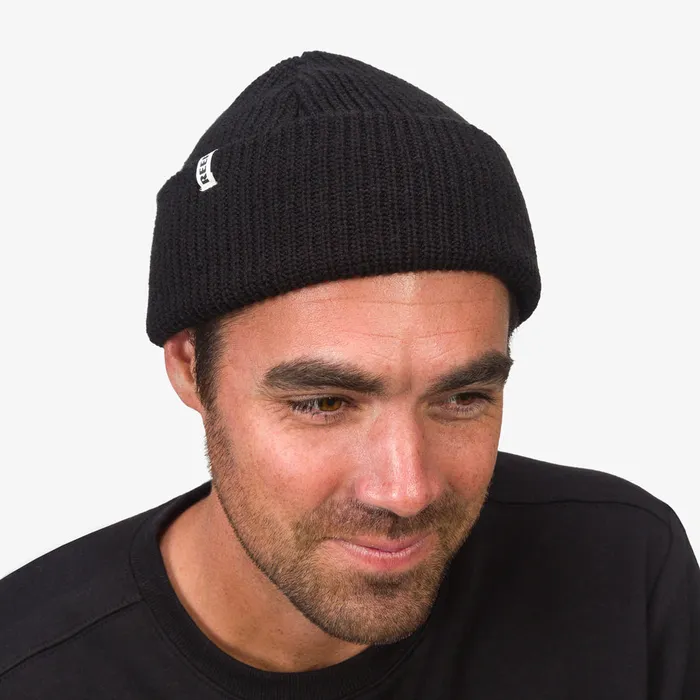 Reef Hats and Beanies Alyx Beanie Caviar 8211 WomenMen Reef Hats and Beanies Alyx Beanie Caviar 8211 WomenMen