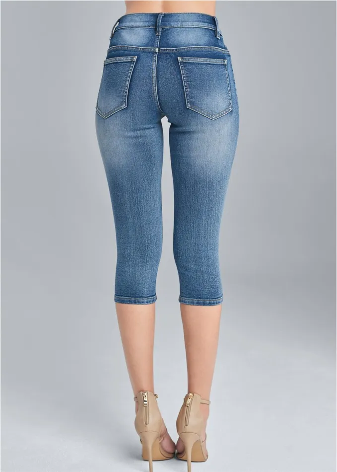 RIPPED CAPRI JEANS Medium Wash Women VENUS Casual
