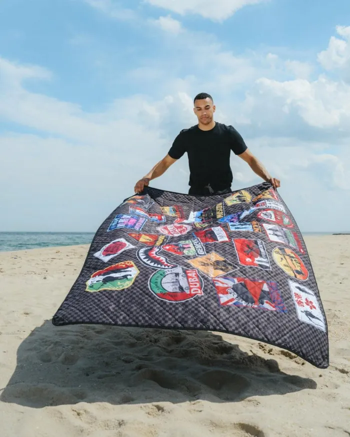 SPRAYGROUND GLOBAL MOGUL UNLIMITED MILES PACKABLE BEACH MAT BLANKET WATER RESISTANT CONVERTIBLE TOTE Bags