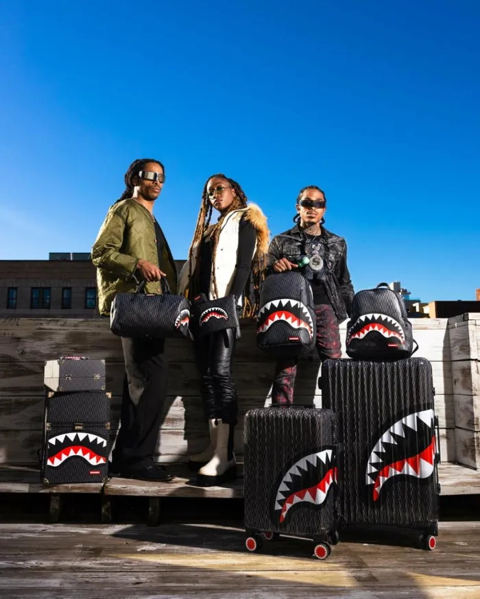 SPRAYGROUND SPRAYGATTI REVV CROSSOVER CLUTCH Bags