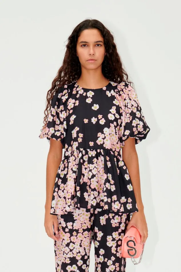 Stine Goya Exclusives SGLiw Top 8211 Pink Ditzy Flowers 8211 Women