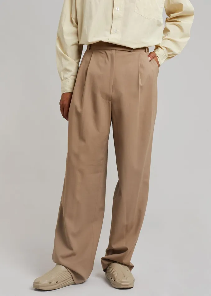 The Frankie Shop Bottoms Beo Suit Pants 8211 Latte 8211 Men