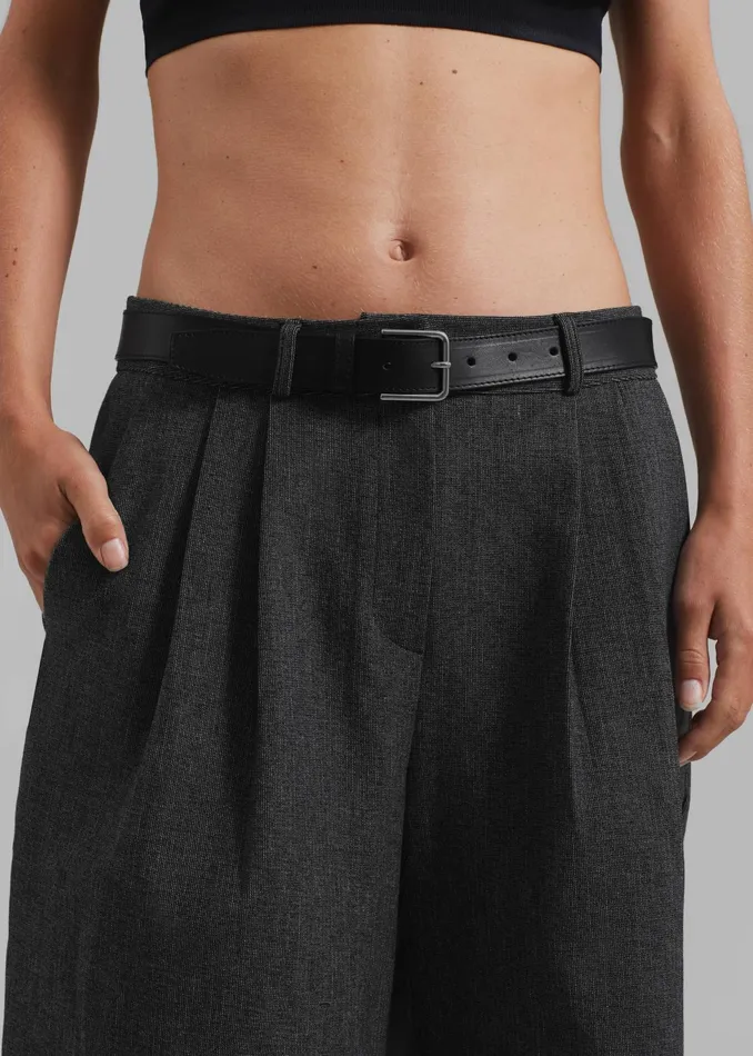 The Frankie Shop Bottoms Isara Pleated Shorts 8211 Dark Grey Melange 8211 Women