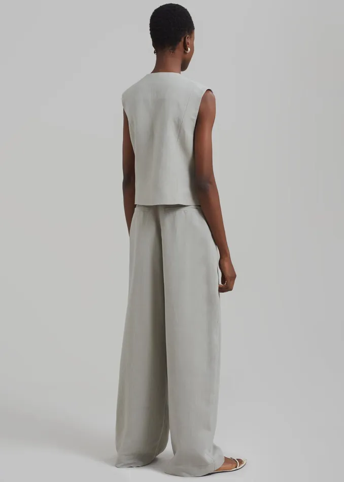 The Frankie Shop Bottoms Piper Pleated Trousers 8211 Sage 8211 Women