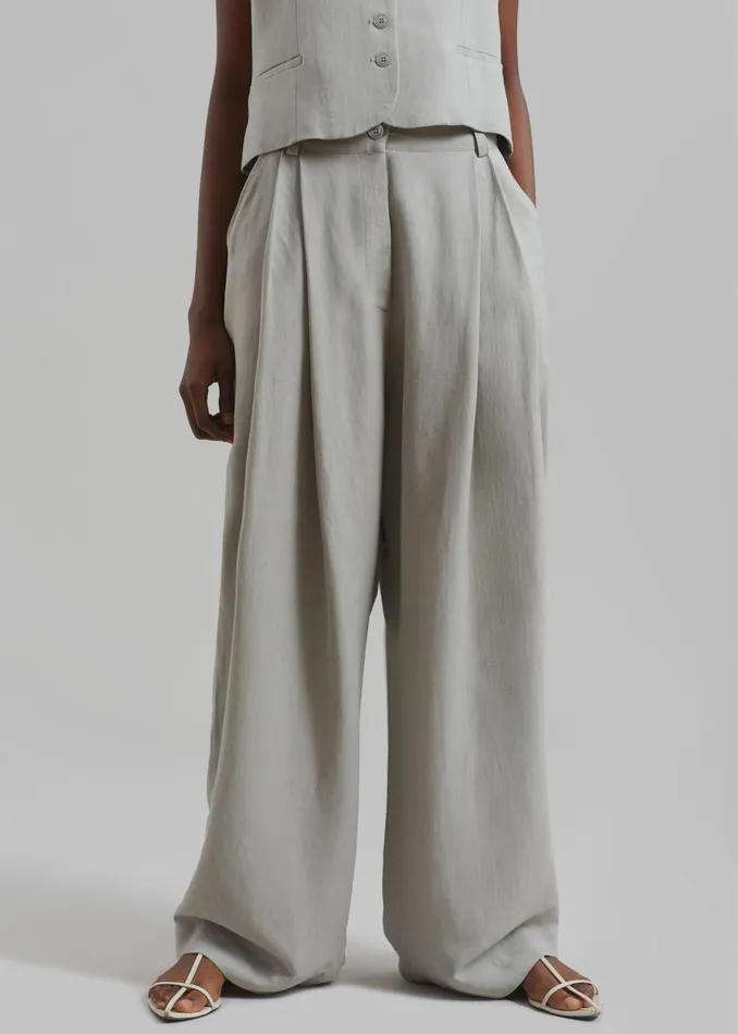 The Frankie Shop Bottoms Piper Pleated Trousers 8211 Sage 8211 Women
