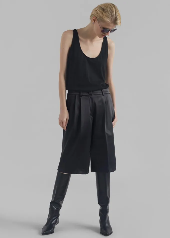 The Frankie Shop Bottoms Vienna Satin Bermuda Shorts 8211 Black 8211 Women