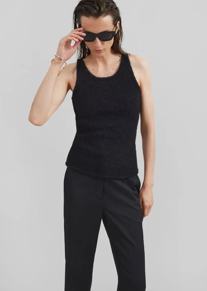 The Frankie Shop Tops Low Classic Fluffy Sleeveless Knit Top 8211 Black 8211 Women The Frankie Shop Tops Low Classic Fluffy Sleeveless Knit Top 8211 Black 8211 Women