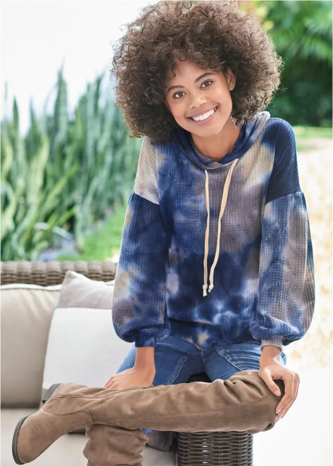 TIE DYE WAFFLE KNIT TOP Blue Multi Women VENUS Sweatshirts and Hoodies
