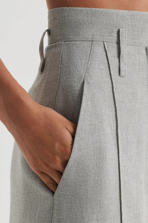 Trousers Women Scanlan Theodore DRAPED TAILORED TROUSER Palegrey Trousers Women Scanlan Theodore DRAPED TAILORED TROUSER Palegrey