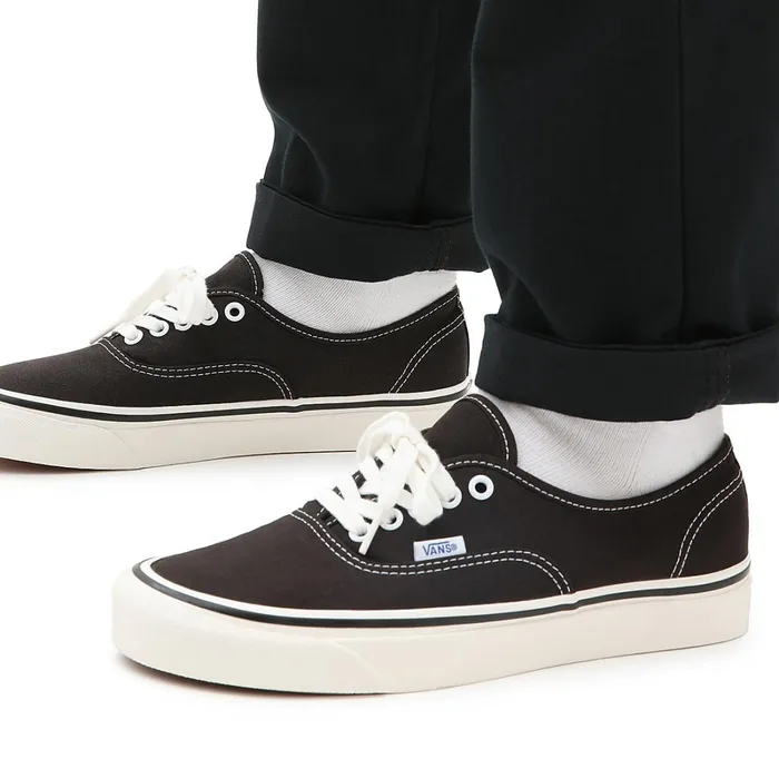Vans Classics Men Anaheim Factory Authentic 44 DX Shoes Black