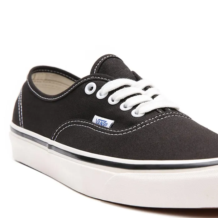 Vans Classics Men Anaheim Factory Authentic 44 DX Shoes Black