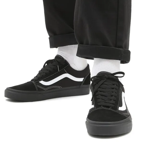 Vans Classics Men SuedeCanvas Old Skool Shoes Black