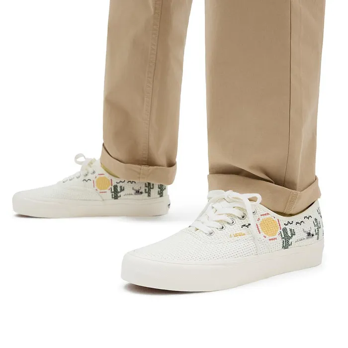 Vans Lowtop Shoes Men Desert Embroidery Authentic VR3 Shoes White