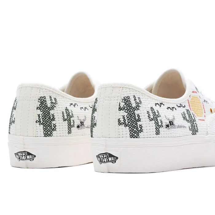 Vans Lowtop Shoes Men Desert Embroidery Authentic VR3 Shoes White