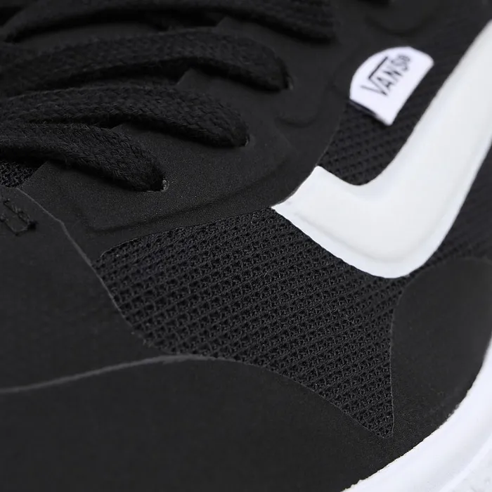 Vans Lowtop Shoes Men UltraRange Exo Shoes Black