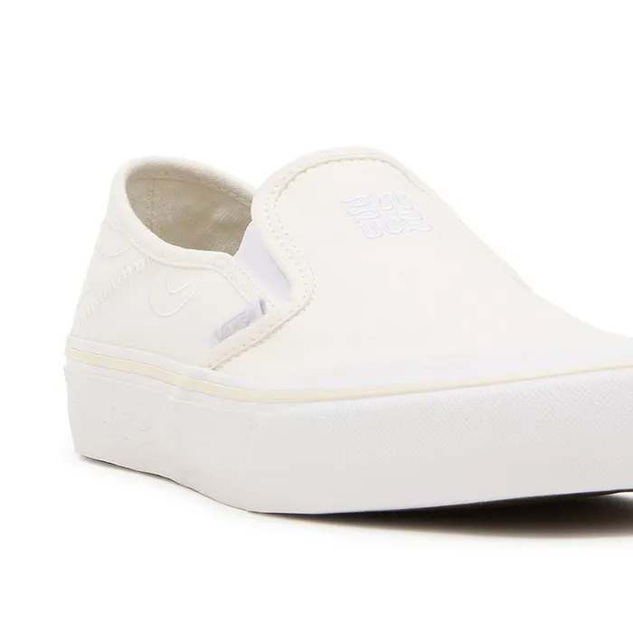 Vans Slipon Shoes Women X Wasted Talent SlipOn VR3 Shoes White