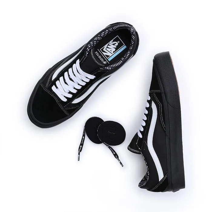 Vans View All Men GoreTex Old Skool Shoes Black