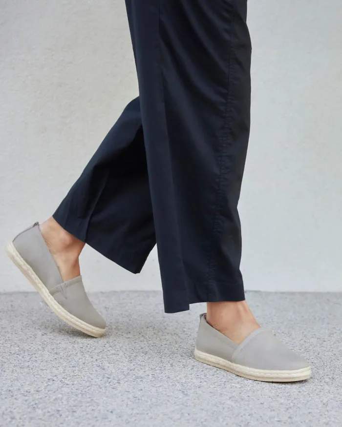 Women ABEO Footwear Casual Shoes Isle Slip On Black